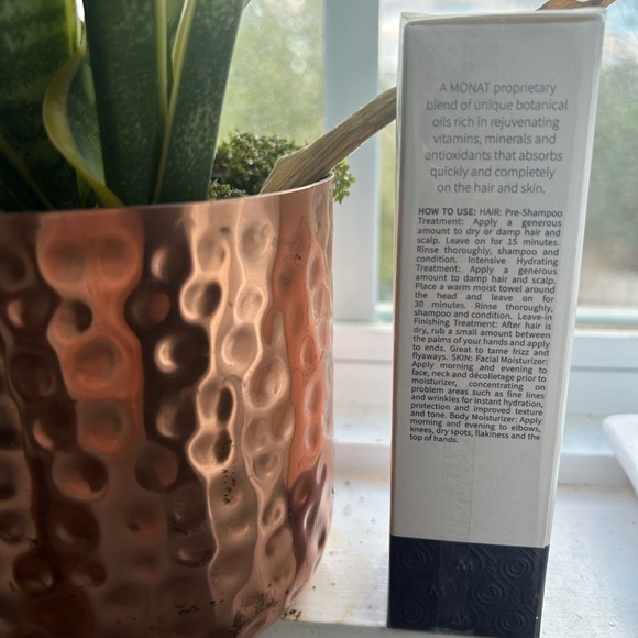 Rejuveniqe By Monat - Picture 3 of 5